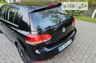 Хэтчбек Volkswagen Golf 2008 в Сваляве