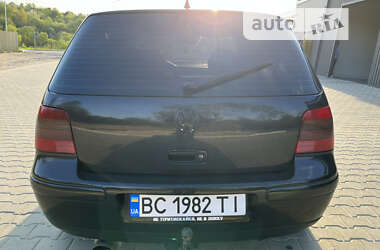 Хэтчбек Volkswagen Golf 2000 в Львове