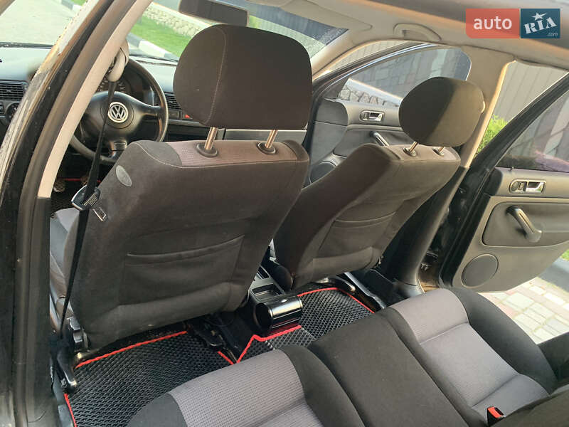 Хэтчбек Volkswagen Golf 2001 в Тернополе