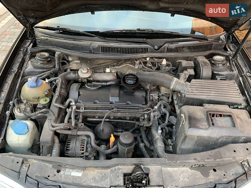 Хэтчбек Volkswagen Golf 2001 в Тернополе