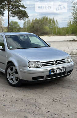 Хэтчбек Volkswagen Golf 2000 в Лебедине