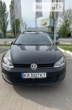 Универсал Volkswagen Golf 2015 в Киеве