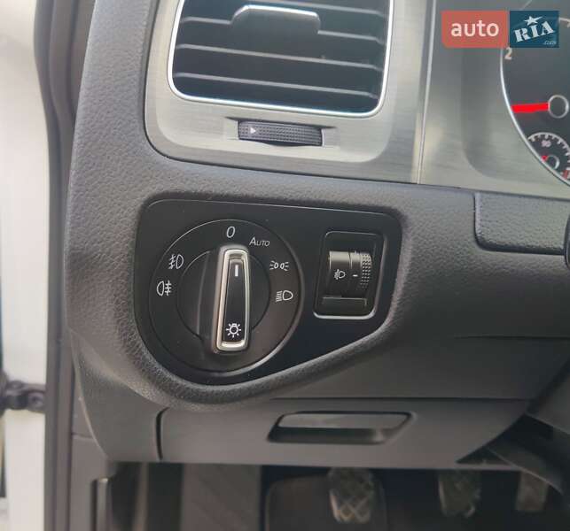 Хетчбек Volkswagen Golf 2013 в Мукачевому