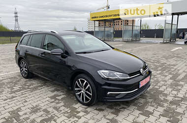 Универсал Volkswagen Golf 2020 в Луцке