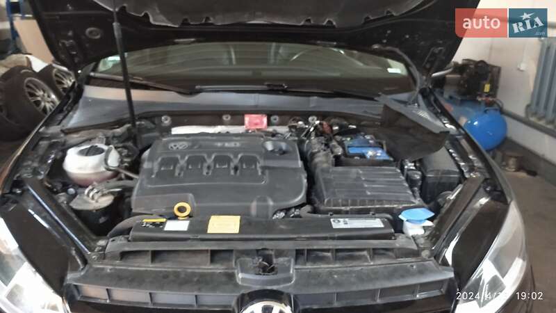 Универсал Volkswagen Golf 2015 в Хмельнике
