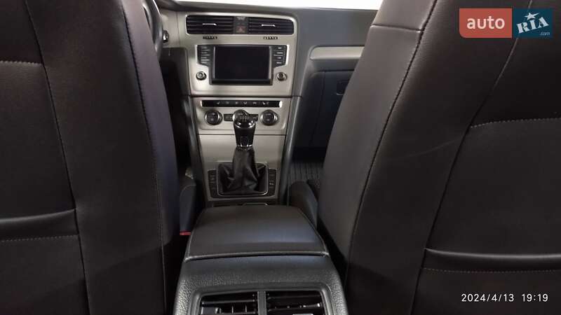 Универсал Volkswagen Golf 2015 в Хмельнике