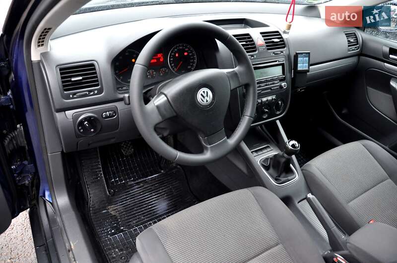 Універсал Volkswagen Golf 2009 в Львові