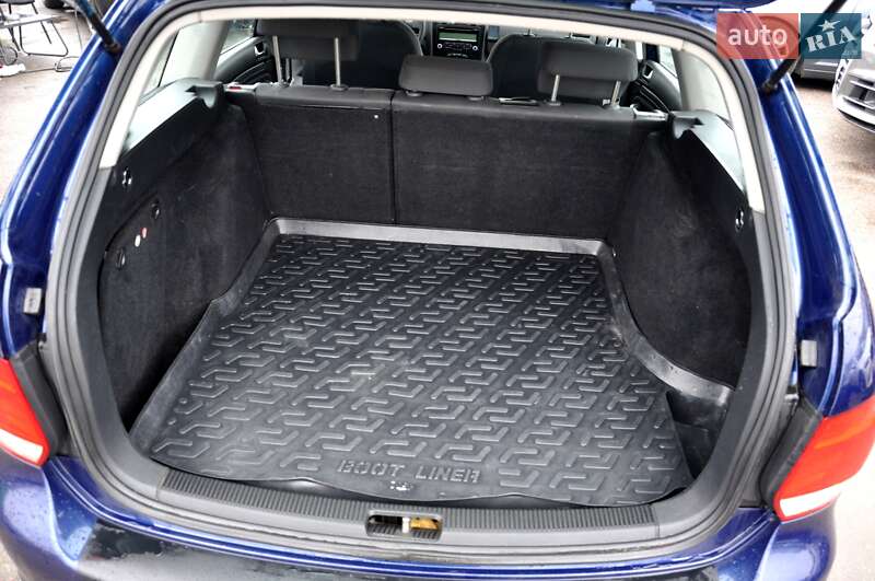 Універсал Volkswagen Golf 2009 в Львові