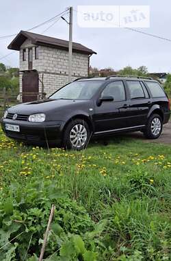 Универсал Volkswagen Golf 2005 в Ровно