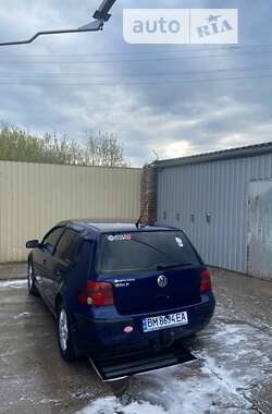 Хэтчбек Volkswagen Golf 2002 в Ромнах