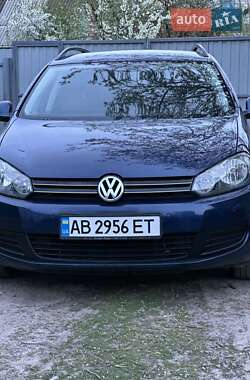 Универсал Volkswagen Golf 2010 в Казатине