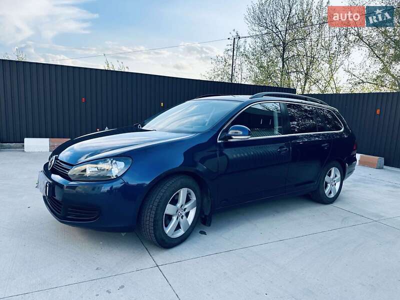 Універсал Volkswagen Golf 2010 в Козятині