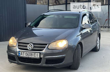 Універсал Volkswagen Golf 2008 в Києві