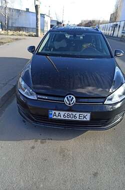 Універсал Volkswagen Golf 2015 в 