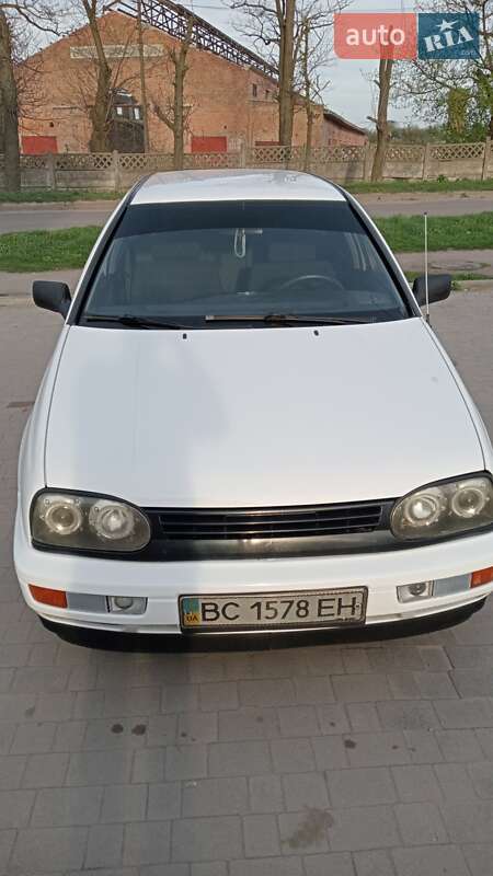 Хетчбек Volkswagen Golf 1997 в Львові