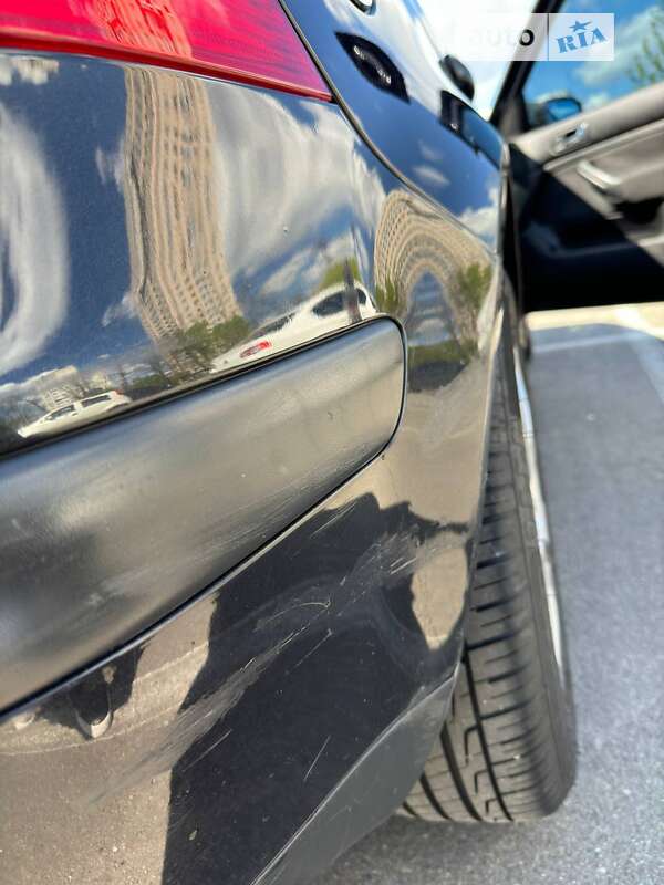 Хэтчбек Volkswagen Golf 2003 в Киеве