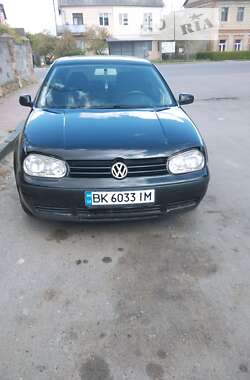 Хетчбек Volkswagen Golf 2000 в Рівному