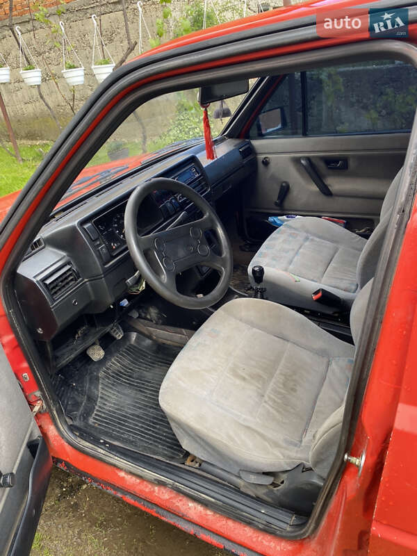 Хэтчбек Volkswagen Golf 1986 в Виноградове