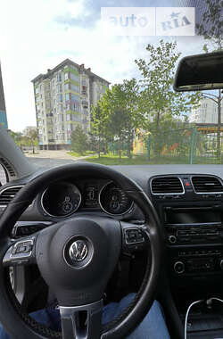 Хэтчбек Volkswagen Golf 2012 в Ивано-Франковске