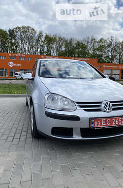 Хэтчбек Volkswagen Golf 2005 в Луцке