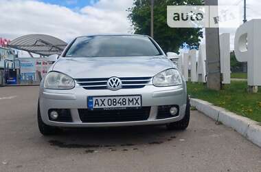 Хэтчбек Volkswagen Golf 2005 в Харькове