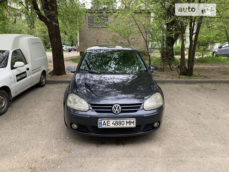 Хетчбек Volkswagen Golf 2007 в Дніпрі