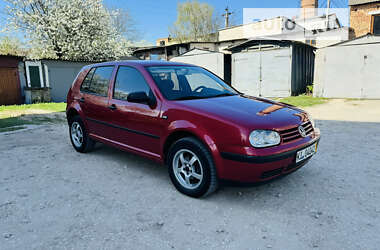 Хетчбек Volkswagen Golf 2002 в Підволочиську