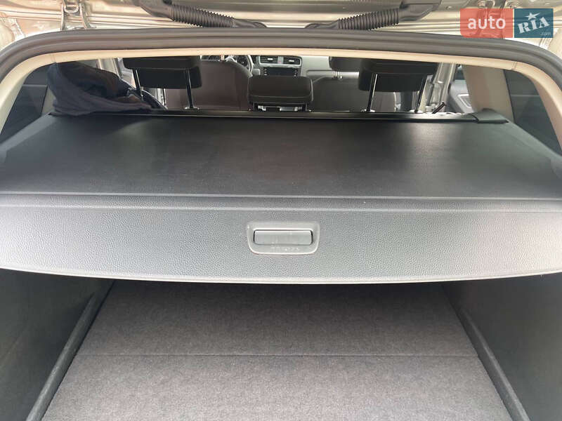 Універсал Volkswagen Golf 2017 в Запоріжжі