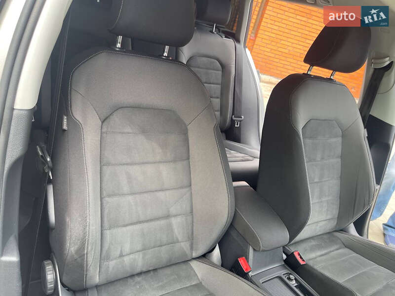 Універсал Volkswagen Golf 2017 в Запоріжжі