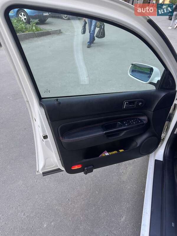 Універсал Volkswagen Golf 2000 в Хмельницькому