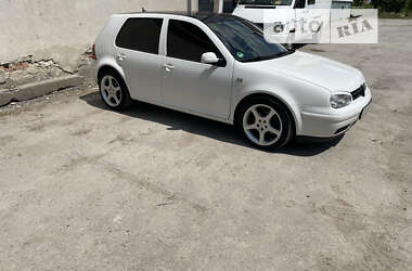 Хетчбек Volkswagen Golf 1998 в Чернівцях