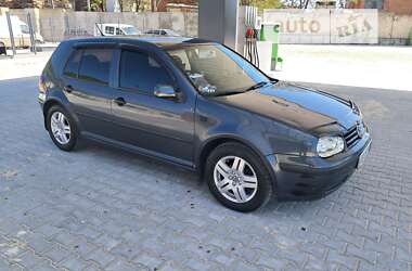 Хэтчбек Volkswagen Golf 1999 в Могилев-Подольске