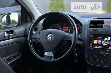 Хэтчбек Volkswagen Golf 2008 в Дрогобыче