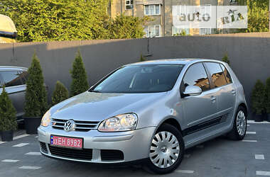 Хэтчбек Volkswagen Golf 2008 в Дрогобыче