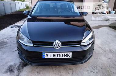 Хетчбек Volkswagen Golf 2015 в Вишгороді