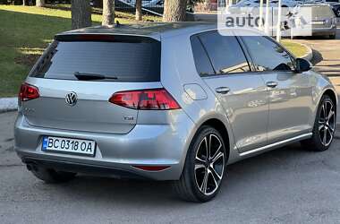 Хэтчбек Volkswagen Golf 2014 в Ровно