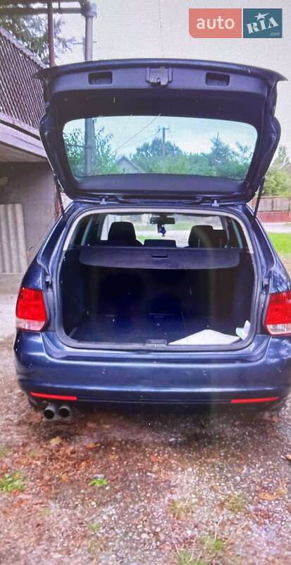 Універсал Volkswagen Golf 2010 в Береговому