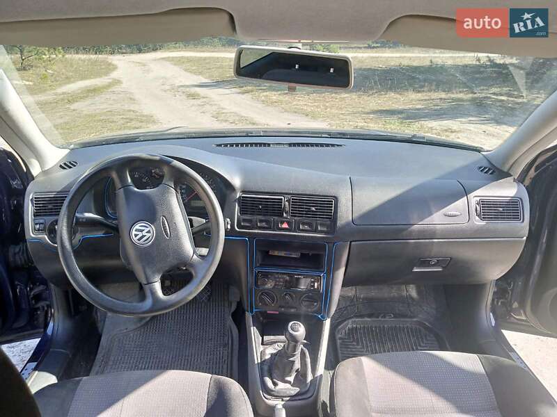 Універсал Volkswagen Golf 2002 в Славуті