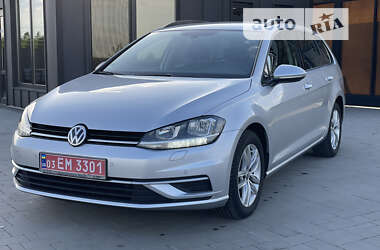 Универсал Volkswagen Golf 2019 в Калуше