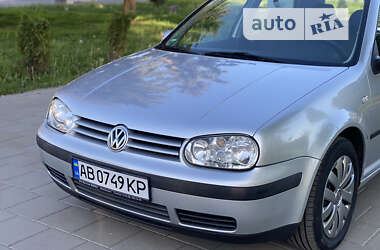 Хетчбек Volkswagen Golf 2000 в Вінниці