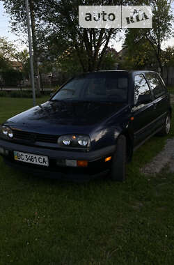 Хэтчбек Volkswagen Golf 1993 в Львове