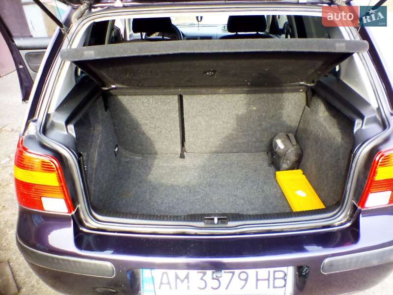 Хэтчбек Volkswagen Golf 1999 в Малине