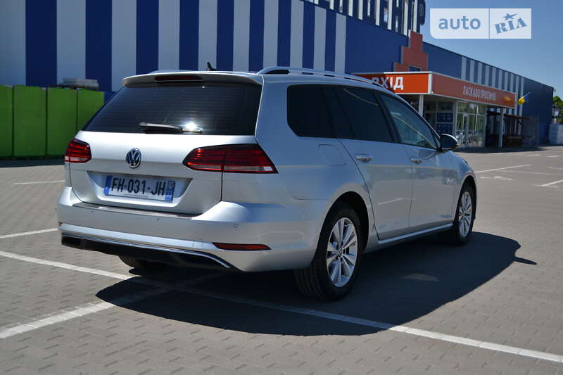 Універсал Volkswagen Golf 2019 в Дубні