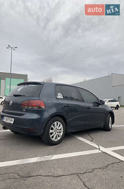 Хэтчбек Volkswagen Golf 2011 в Полтаве