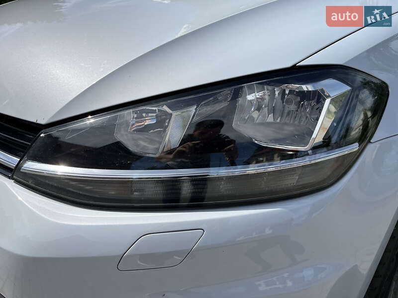 Универсал Volkswagen Golf 2017 в Мукачево