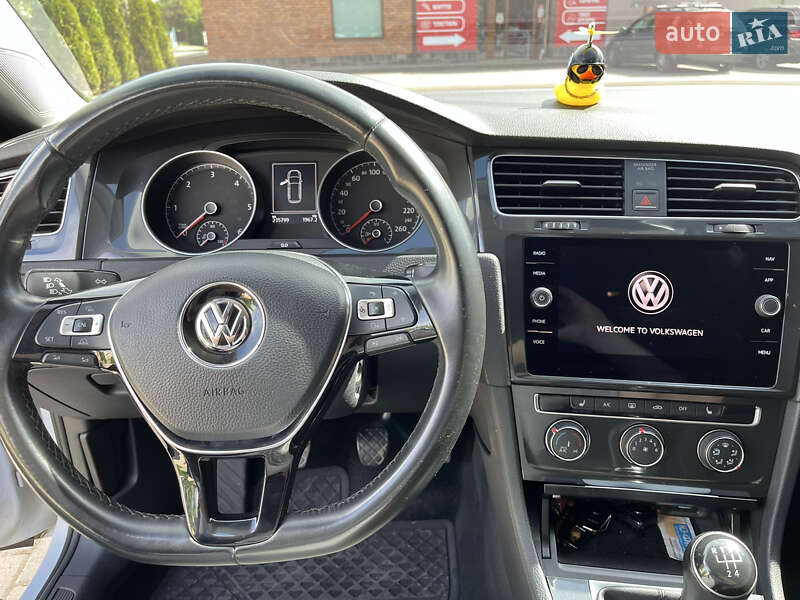 Универсал Volkswagen Golf 2017 в Мукачево