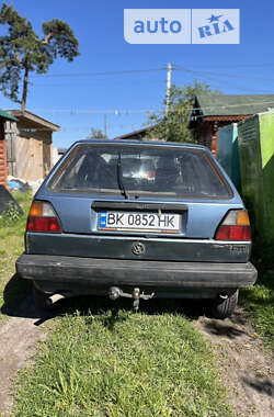 Хэтчбек Volkswagen Golf 1988 в Ровно