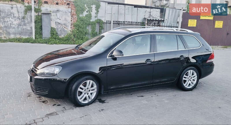 Универсал Volkswagen Golf 2012 в Харькове