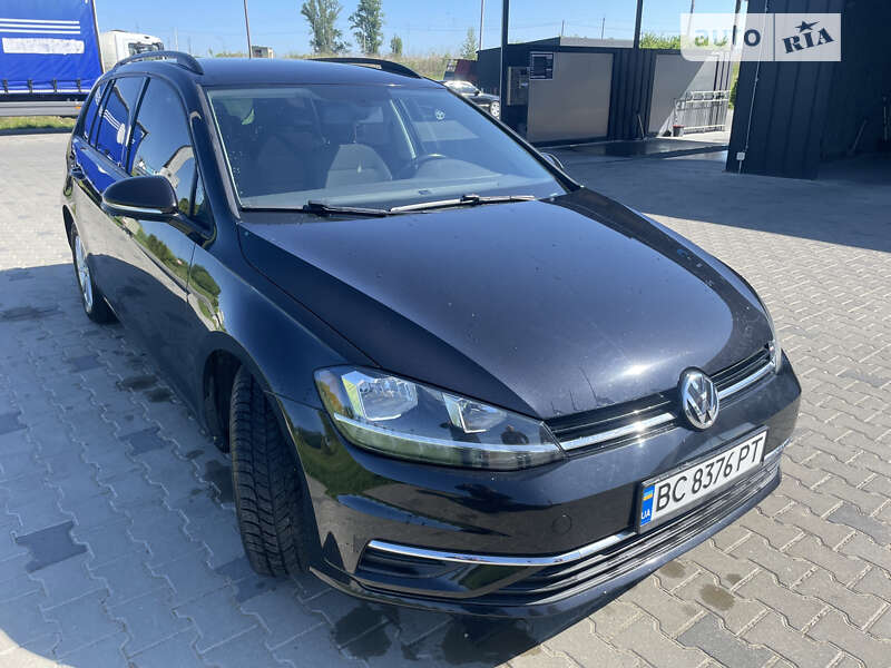 Універсал Volkswagen Golf 2019 в Яворові