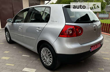 Хэтчбек Volkswagen Golf 2007 в Калуше